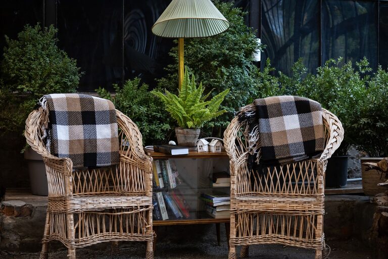 How to Create a Cozy Reading Nook in Your Home
